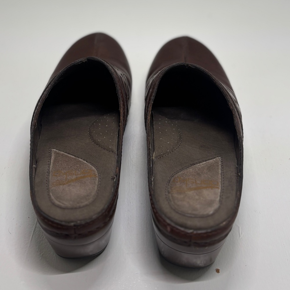 Dansko Tooled Leather Clogs Women's 38 US 7.5 8 Brown Walnut Cutout Mule Comfort - Picture 10 of 14